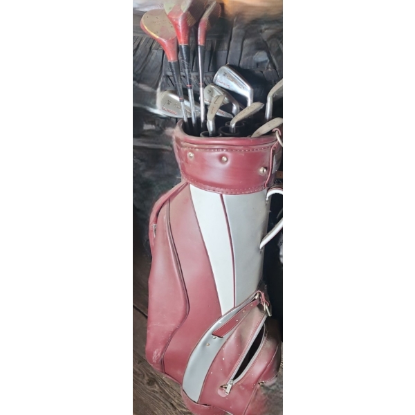 - Vintage Wilson Right Handed Golf Clubs w/ Bag 