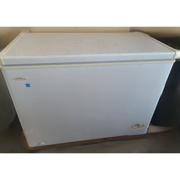 Denby Freezer Model DCFM198WDD 42 W, 21 D, 34 T 