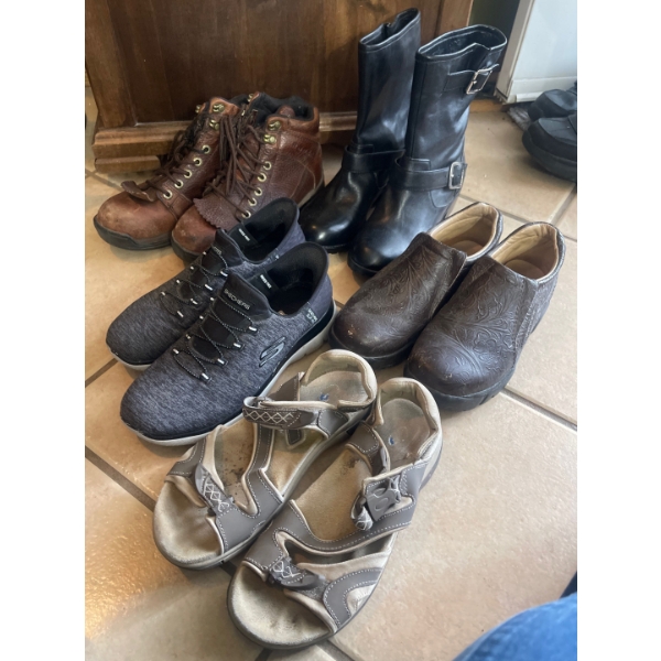 Riding Boots, Sketchers, Slip Ons, Sandles & Black Leather Boots 
Woman's Size 7