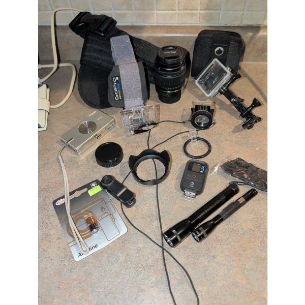 Pentax-DA 1:4-5.6 50-200mm ED Lens Kodak Easy Share V705 GoPro Accessories & More