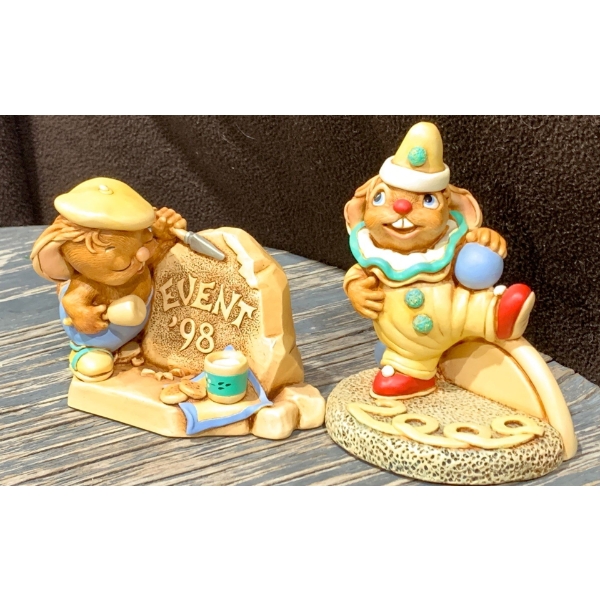 Pen Delfin Figure Event Pieces (2) - Circus & Event '98