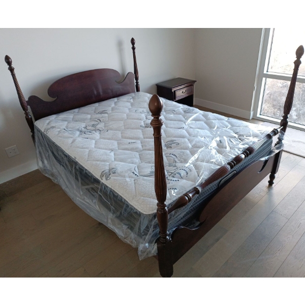 Gibbard Queen Size Four Poster Bed Frame w/Brand New Beauty rest Imperial Collection Queen Size  