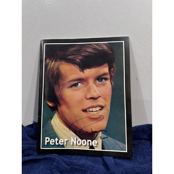 Peter Noone Headshot and Signature
