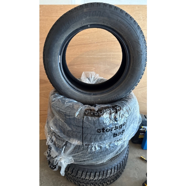 Bridgestone Blizzack WS90 205/60R16 Tires (4)