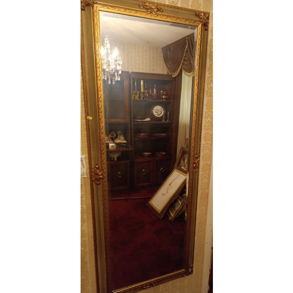 Large Hangable Mirror - 26W, 66T 