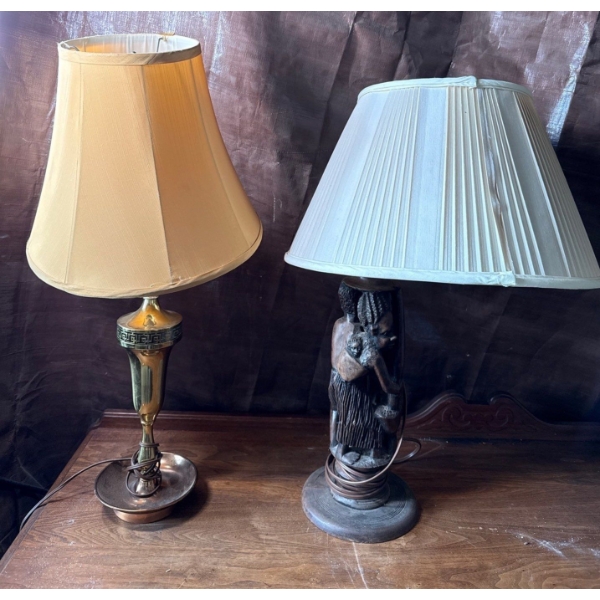 Pair of Lamps Incl. Wooden Sculpture Base - 27T 