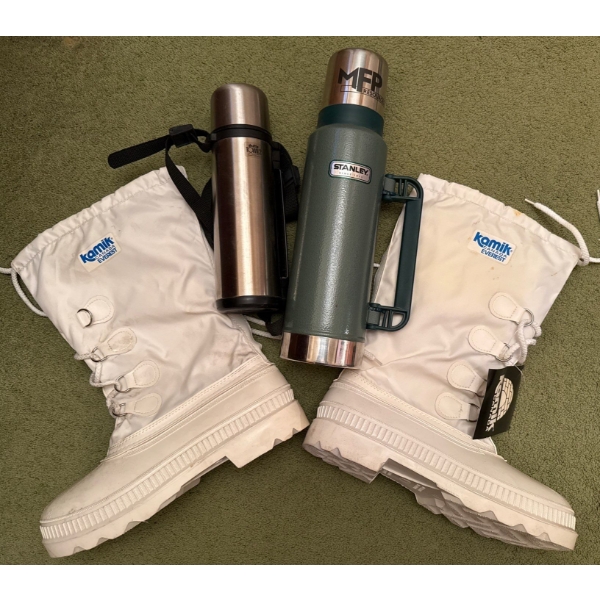  Unisex Kamik Canada Everest Snow Boots & Stanley Thermos  Size 11 