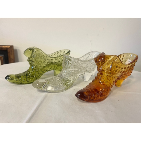 3 x beautiful glass shoes. 1 Le. Smith Crystal and 1 Fenton 