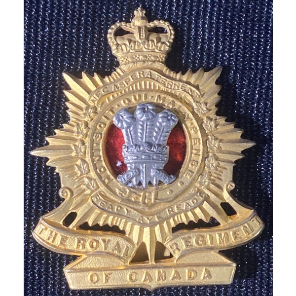 Royal Regiment of Canada Cap Badge from WWII