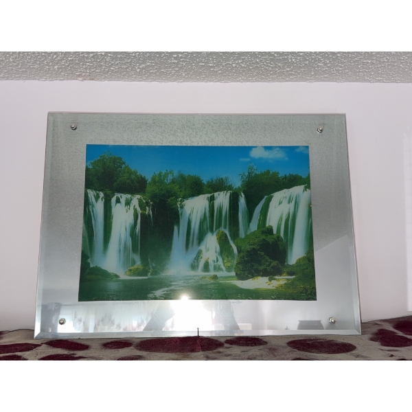 Light-Up Waterfall Photo Display