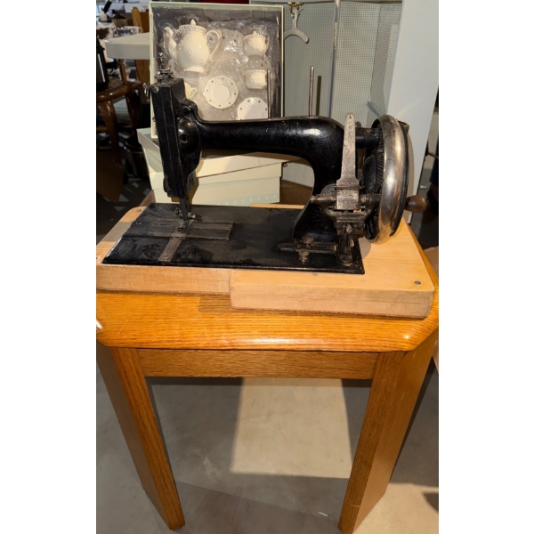 Antique 19th Century Sewing Machine 