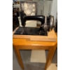 Image 1 : Antique 19th Century Sewing Machine 