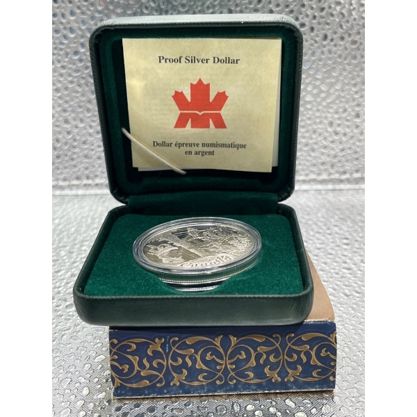 2002 Canadian Golden Jubilee Silver Dollar 25.175g  92.5% Silver		