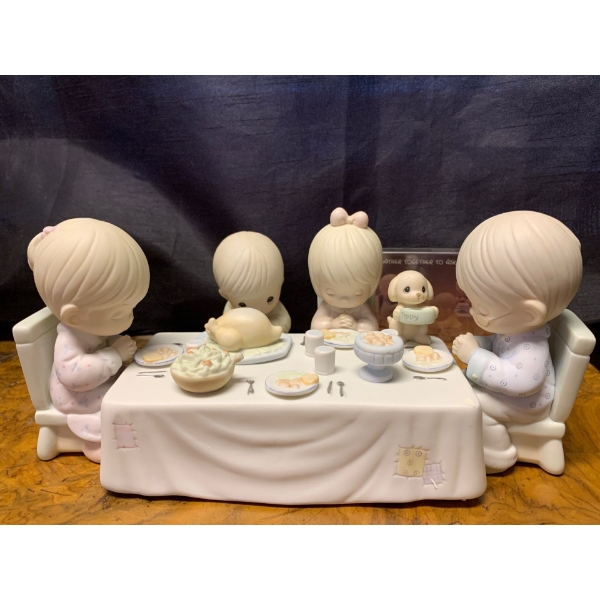 Precious Moments Figurines 6 Piece Set -6L
