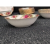 Image 7 : Royal Albert Old Country Roses Bone China Plate Set, 39 Pieces