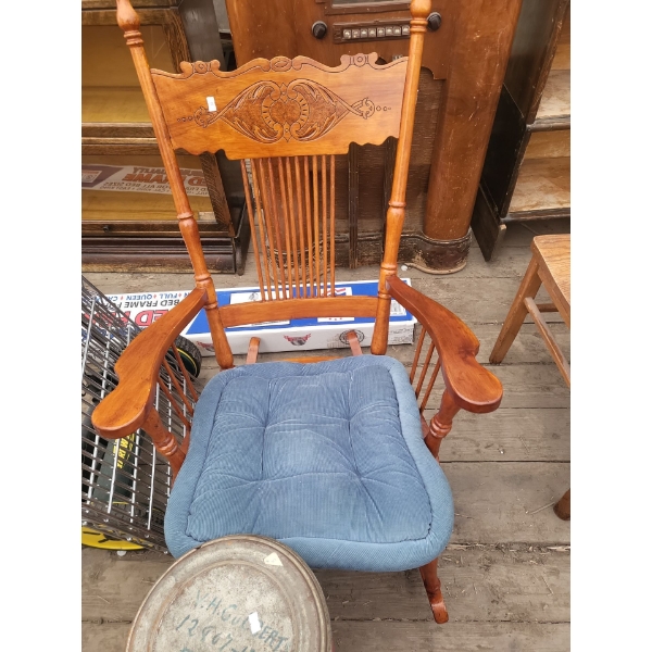 Rocking Chair w/ Cushion