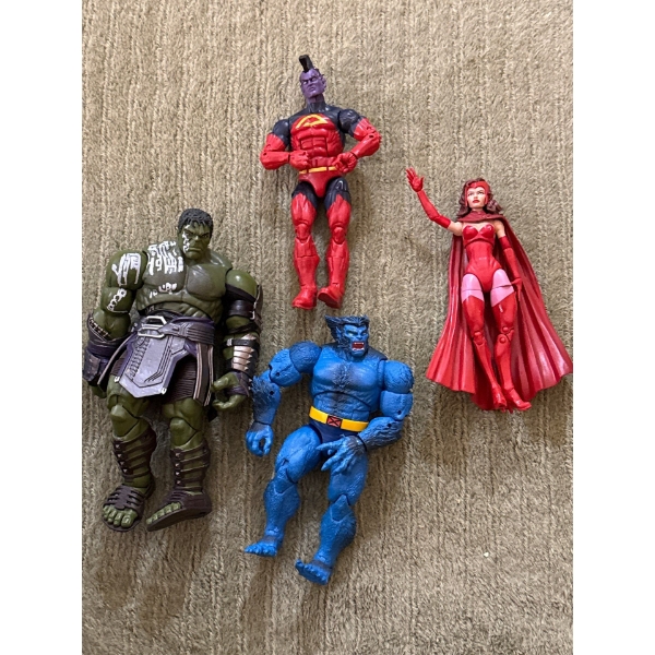 Marvel Legends Ragnarok Gladiator Hulk, Marvel Legends Beast, Marvel Scarlet Witch, Marvel Gladiator