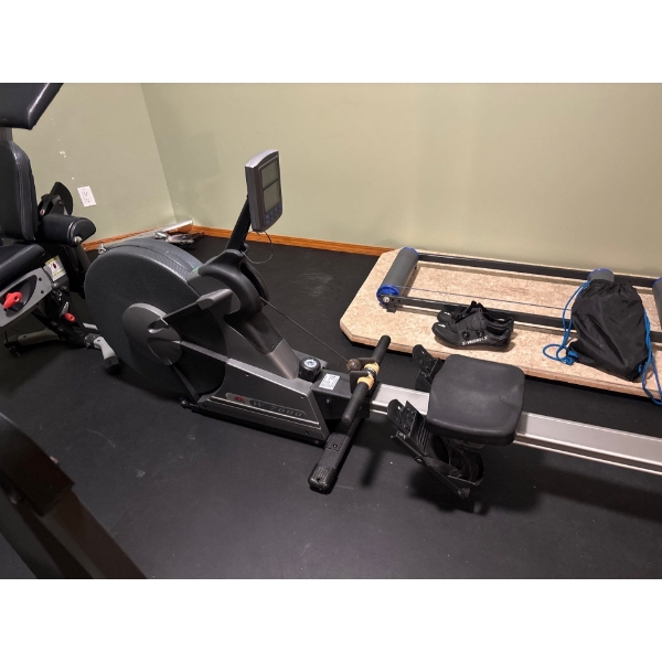 Johnston 7000 Rowing Machine 