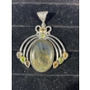 Image 1 : Yellow/Green Stone Pendant