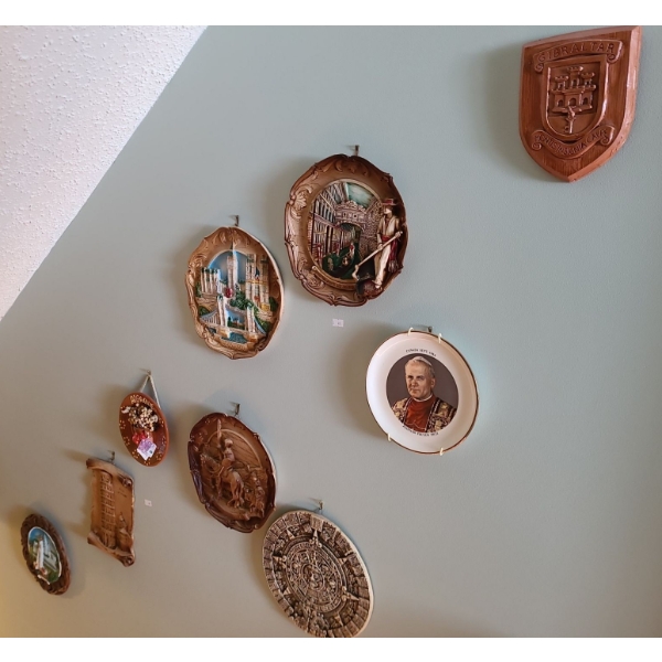 London Plate 10", Pope John Paul Plate 8", Pisa Scroll 6.5 X 9 and More!