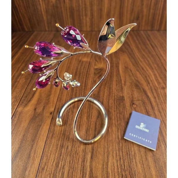 Swarovski Crystal Tulip Figurine With Purple Accents and Certificate