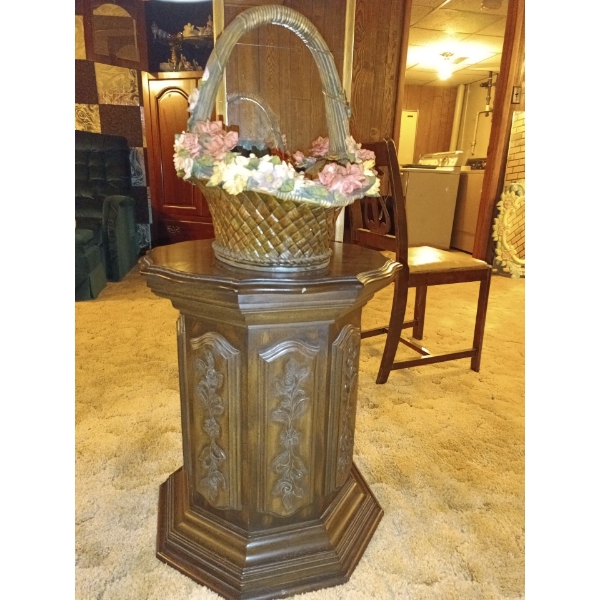 Lovely Decorative Wooden Stand and Decorative Basket 