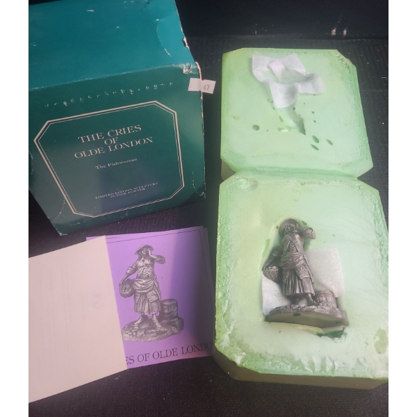 Cries of Olde London Pewter Figurine, Franklin Mint: The Fishwoman