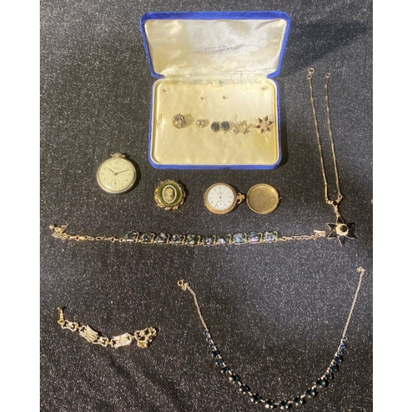 Vintage Jewellery 