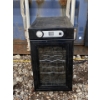 Image 1 : Miniature Wine Fridge