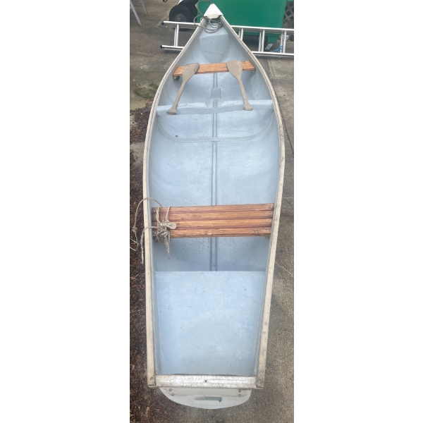 Frontiersman Fiberglass Canoe