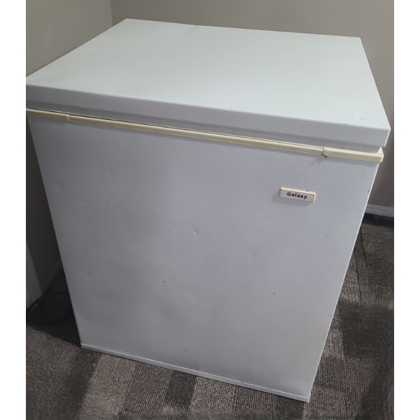Galaxy Freezer 27 W, 22 D, 33 T  Model 253.19501991