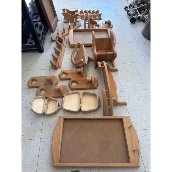  miscellaneous wooden items, wall decor, jewellery boxes, and shelves