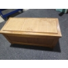Image 1 : Wooden Trunk