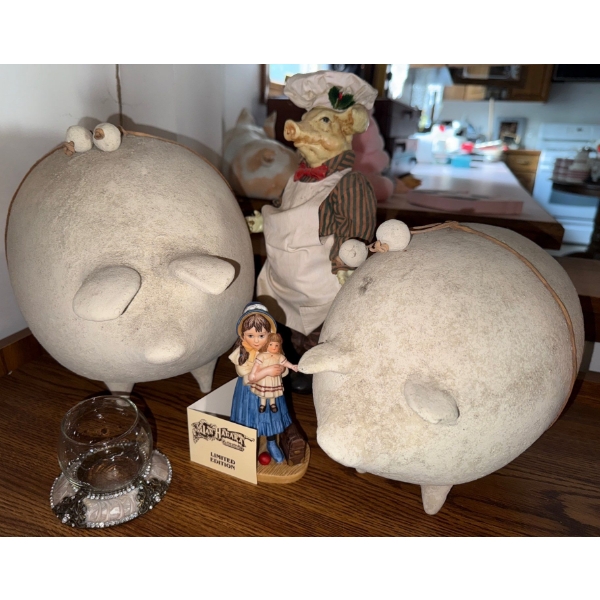 Decorative Pottery Pigs & More 8T