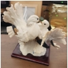Image 12 : Giuseppi Armani Porcelain Figurines and Pink Depression Glass Collection