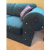 Image 2 : Green Love Seat - 68W, 35D, 30T 