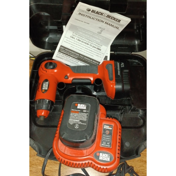Black N Decker 12 VOLT 5 Position Cordless Drill & Battery  Fire Storm