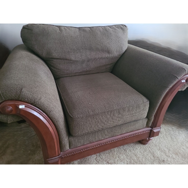 Single Seater Chair 52 W, 38 D, 31 T