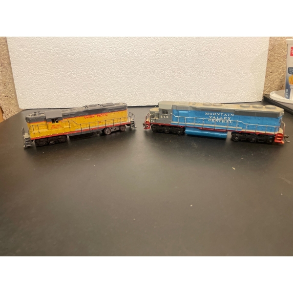 MVC 549 w/ Union Pacific 130 9L