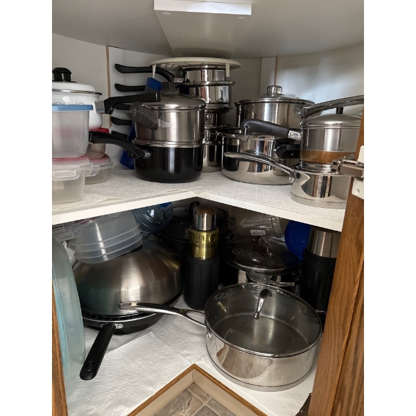 Kitchenware Collection - Pots, Cookware, More 