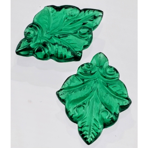 Emerald (36.4 ct, 25×17.5 mm)