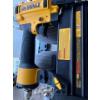 Image 2 : Dewalt Pneumatic Brad Nailer w/ Hard Shell Case Mo.DWEP12233