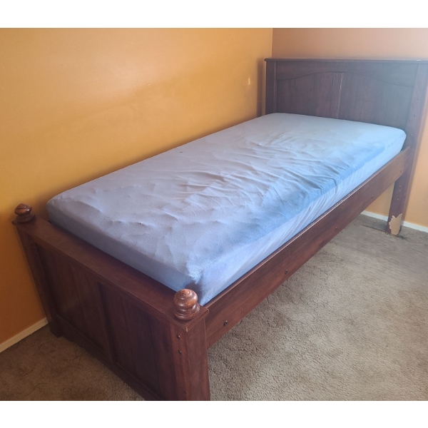 Twin Bed Headboard w/ Mattress 43 W, 82 D, 45 T