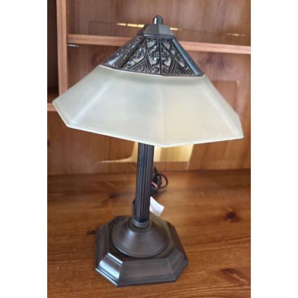 Heavy Table Lamp - 18T 