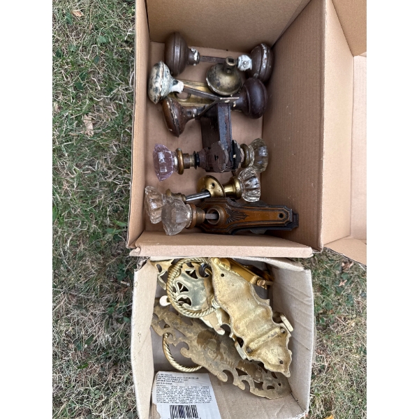 Antique Knobs & Knockers