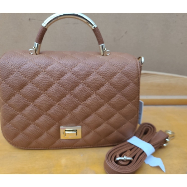 Elizabeth Grant Brown Faux Leather Shoulder Purse 9.5 W, 7 T, 4 D- Not Including Handle (Unworn)