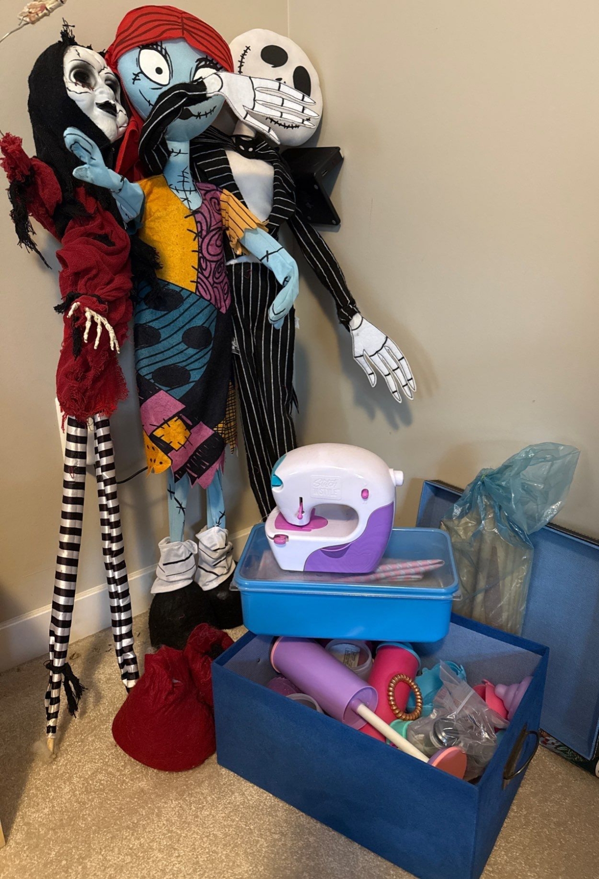 Playroom Essentials - Mini Sewing Machine 3ft Tim Burton's Characters ...