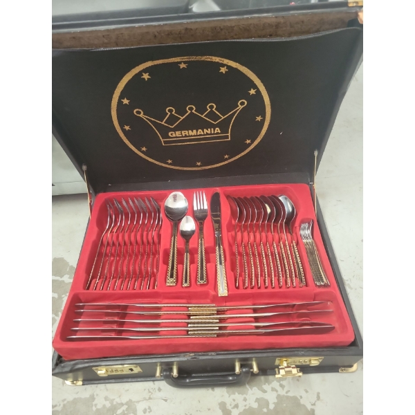 Germania 2 Tone Special Occasion Flatwear Set w/ Hard Shell Case (Case Is Damaged)