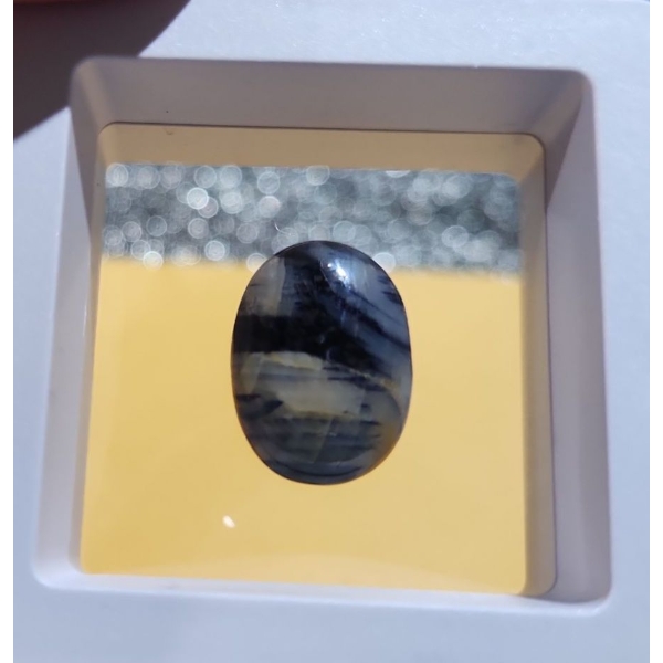 16.45 Carat Mottled-Sapphire- Authentic with Certificate ( Estimated Value $1600)