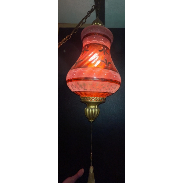 Gold & Cranberry Colored Retro Swag Lamp W/ Pull Switch 18T